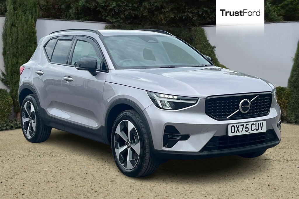 Volvo XC40 2.0 B4p Plus Dark Silver