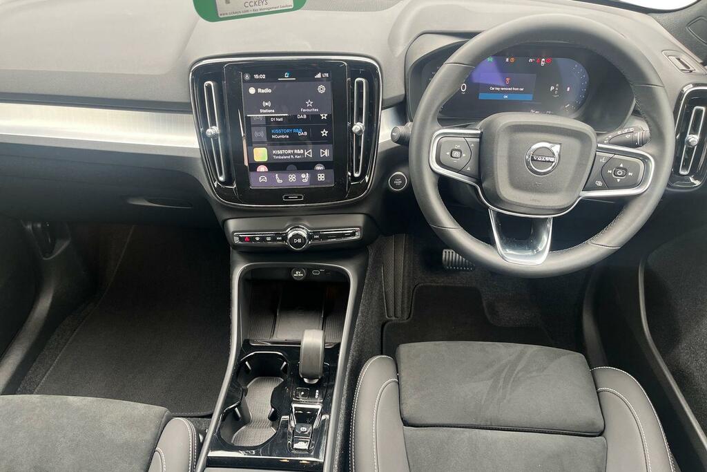 Volvo XC40 2.0 B3p Ultra Dark Black #10