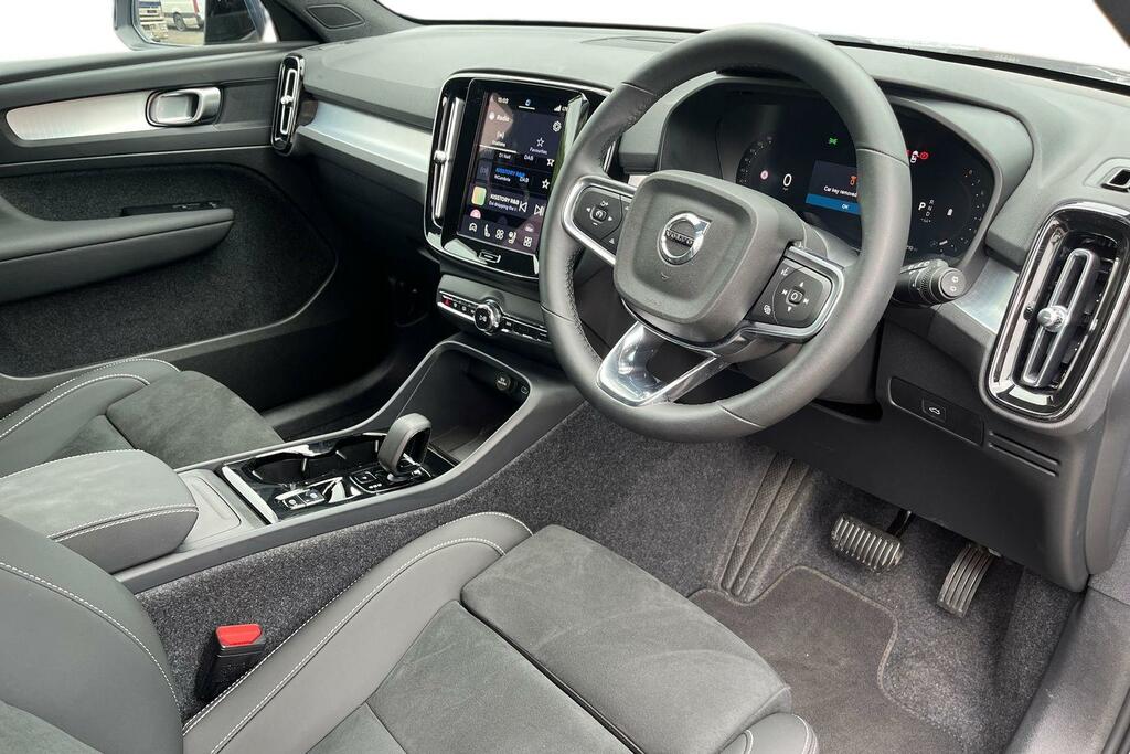 Volvo XC40 2.0 B3p Ultra Dark Black #9
