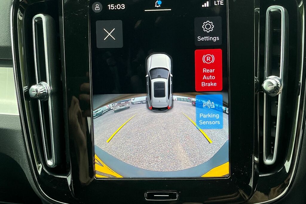 Volvo XC40 2.0 B3p Ultra Dark Black #33
