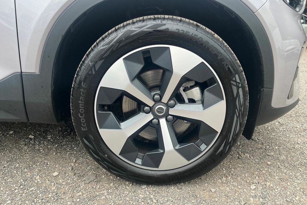 Volvo XC40 2.0 B3p Ultra Dark Black #25