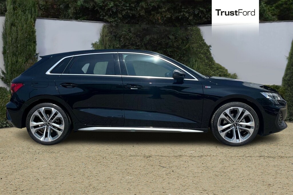 Audi A3 30 Tfsi S Line S Tronic Black #3