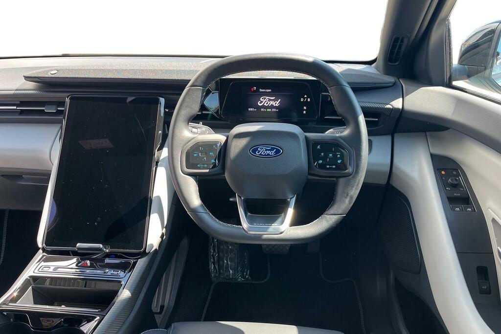 Ford Explorer Range 77Kwh Premium White #11