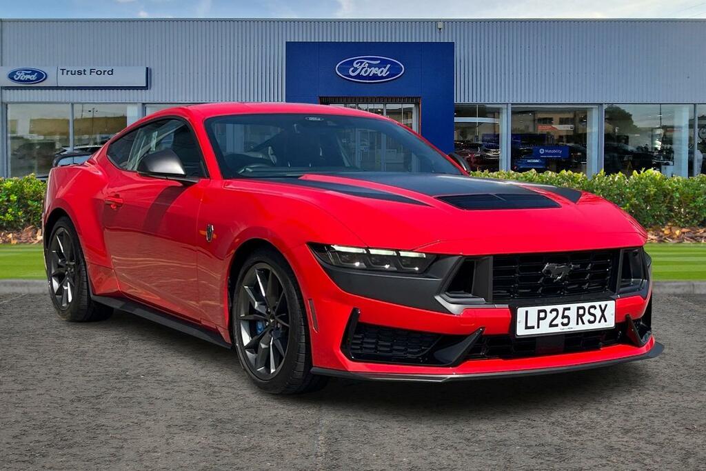 Ford Mustang 5.0 V8 Dark Horse Red