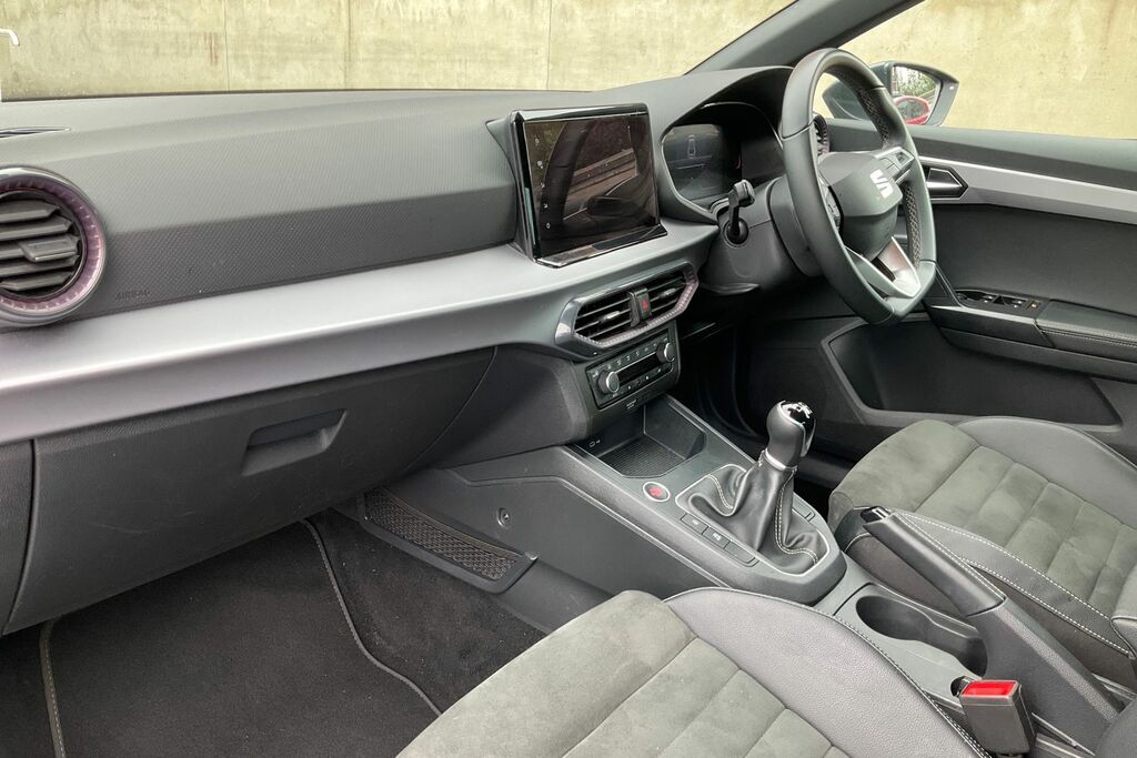 Seat Ibiza 1.0 Tsi 95 Se Technology Black #18