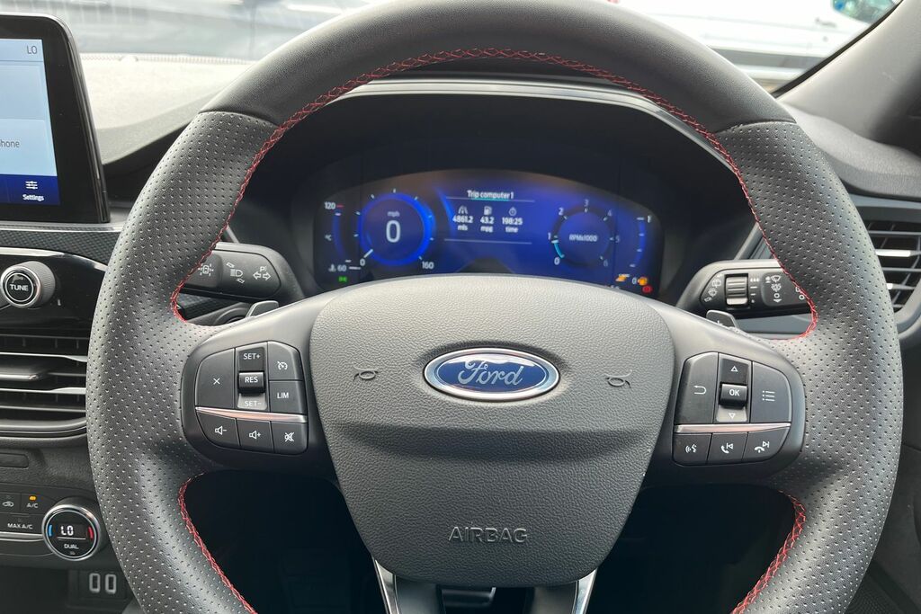 Ford Kuga 1.5 Ecoblue Zetec White #12
