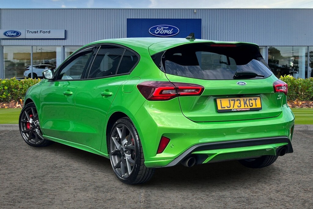 Ford Focus 2.3 Ecoboost St LJ73KGT Green #2