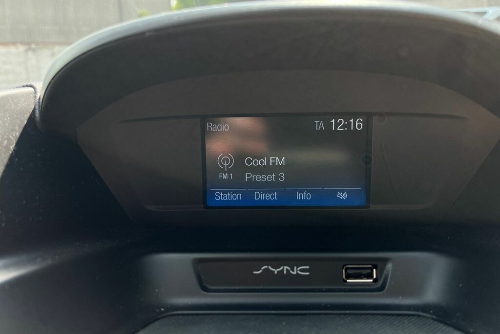 Ford C-Max 1.0T Ecoboost Zetec Euro 6 Ss Red #26