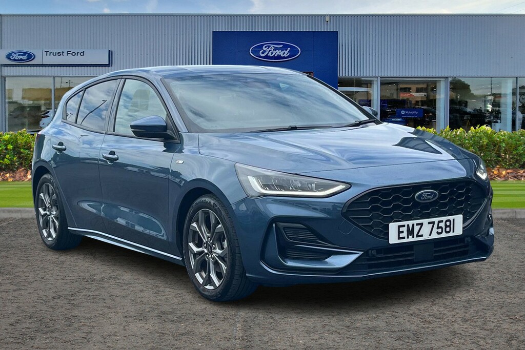 Ford Focus 1.0 Ecoboost Hybrid Mhev Titanium X 2024 Silver #1