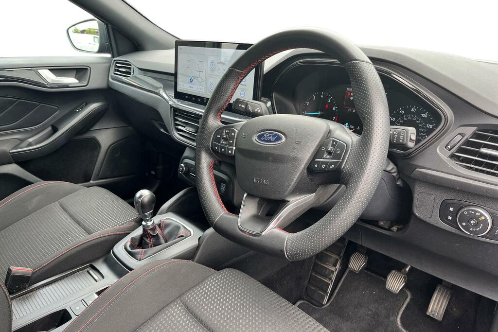 Ford Focus 1.0 Ecoboost Hybrid Mhev Titanium X 2024 Silver #9