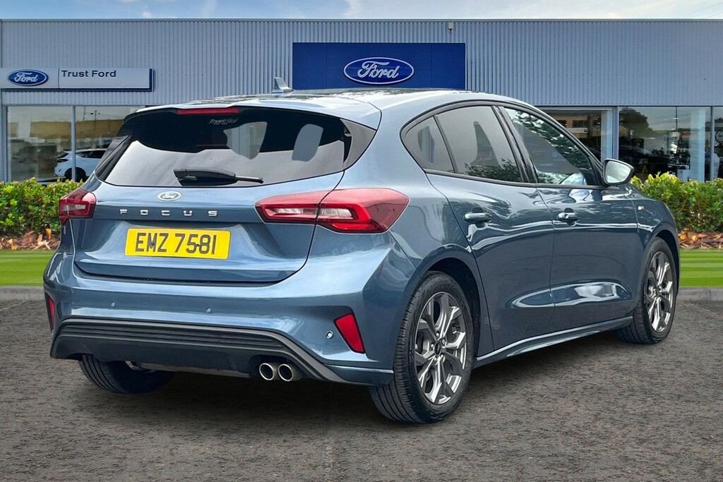 Ford Focus 1.0 Ecoboost Hybrid Mhev Titanium X 2024 Silver #4