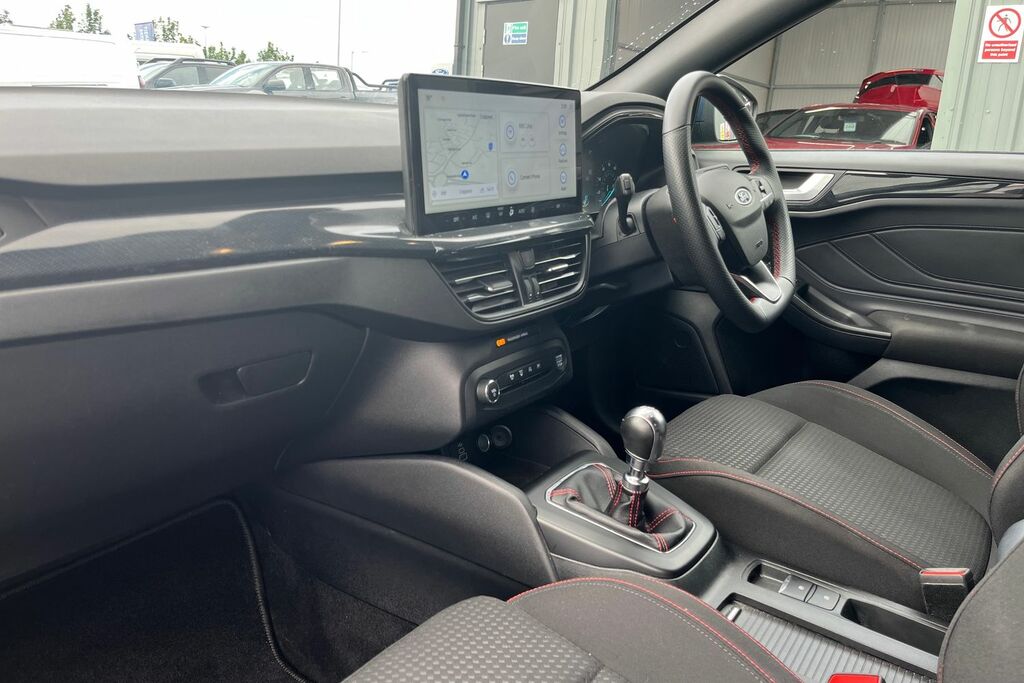 Ford Focus 1.0 Ecoboost Hybrid Mhev Titanium X 2024 Silver #18