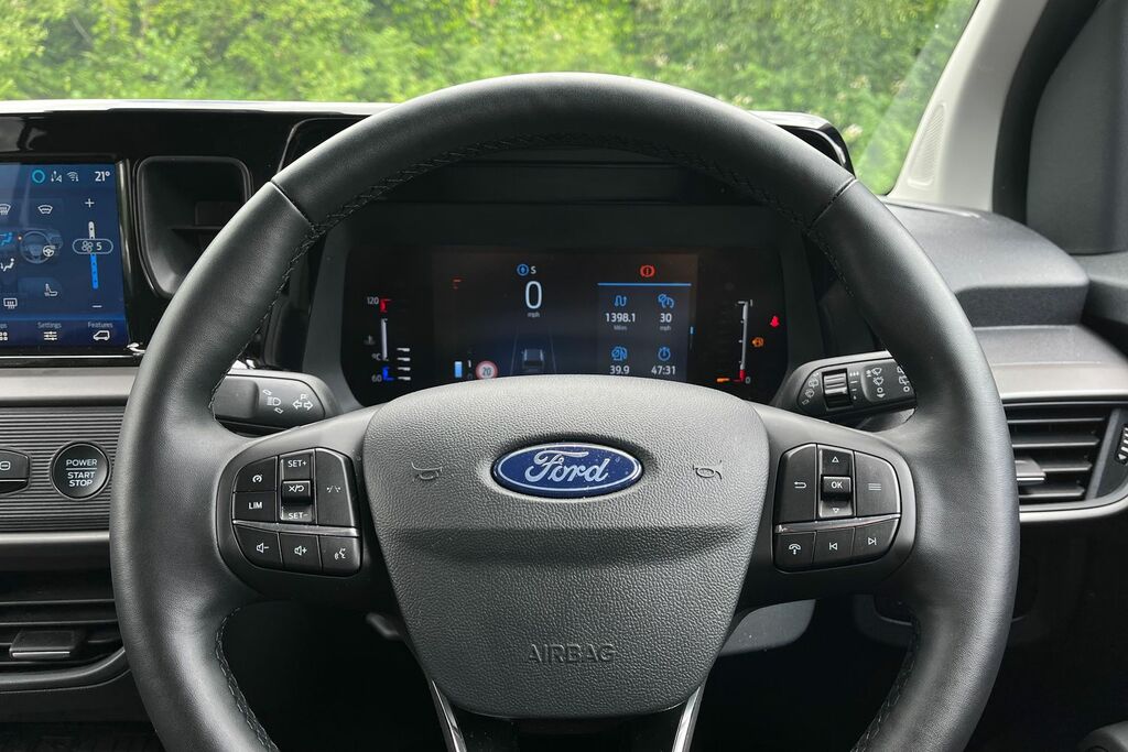 Ford Tourneo Courier 100Kw Titanium 43Kwh Green #12