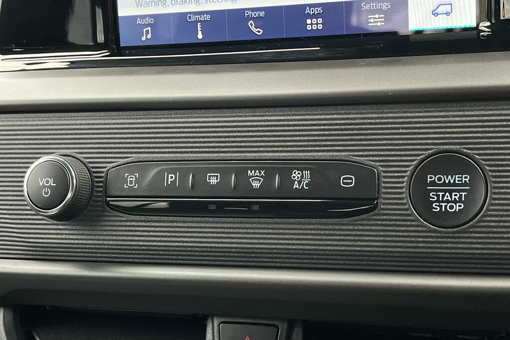 Ford Tourneo Courier 100Kw Titanium 43Kwh Green #33