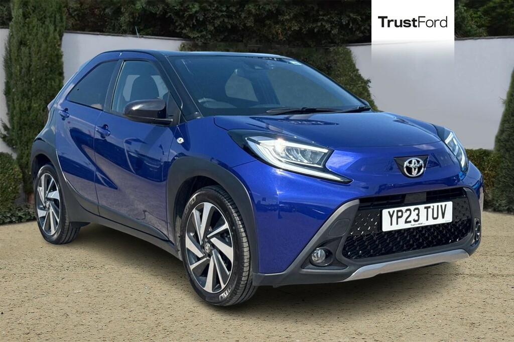 Toyota Aygo X 1.0 Vvt-i Exclusive Hatchback W Blue