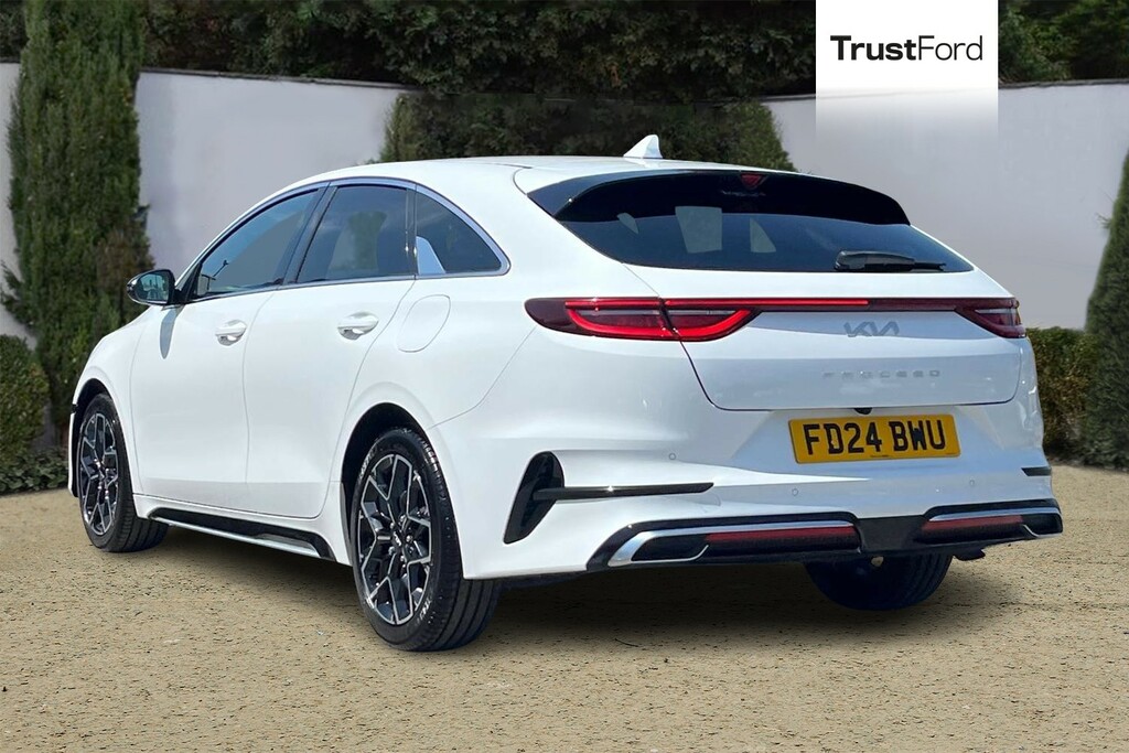 Kia Proceed 1.5T Gdi Isg Gt-line Heated Seats Steering White #2