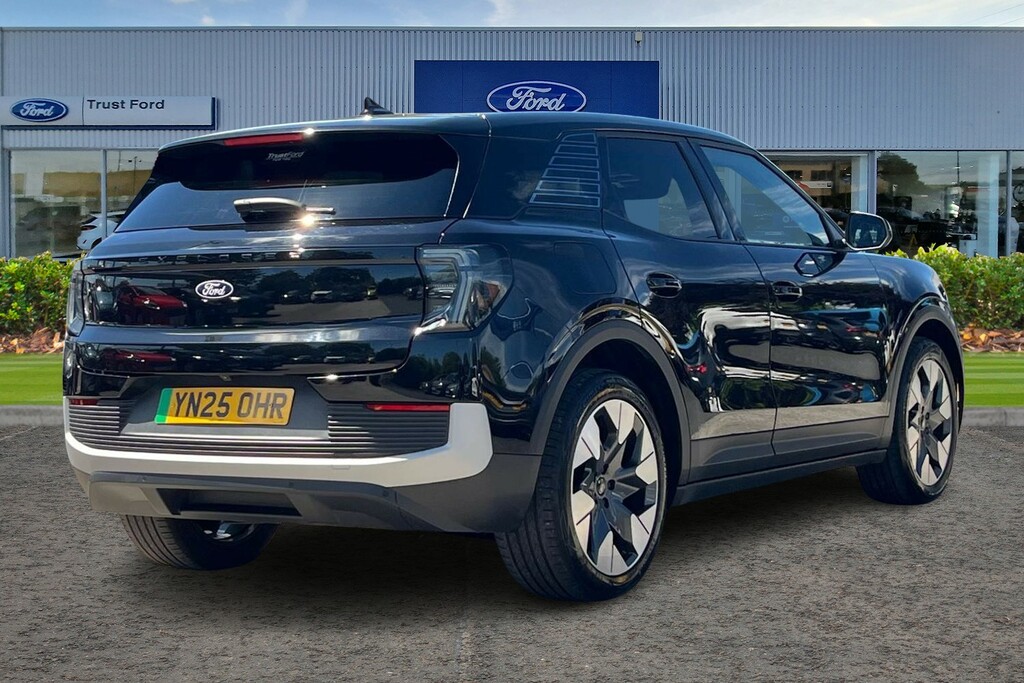 Ford Explorer Extended Range 79Kwh Premium Suv Black #4