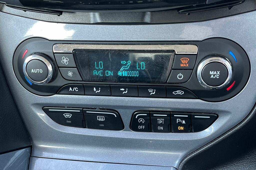 Ford Focus Titanium Navigator Blue #27