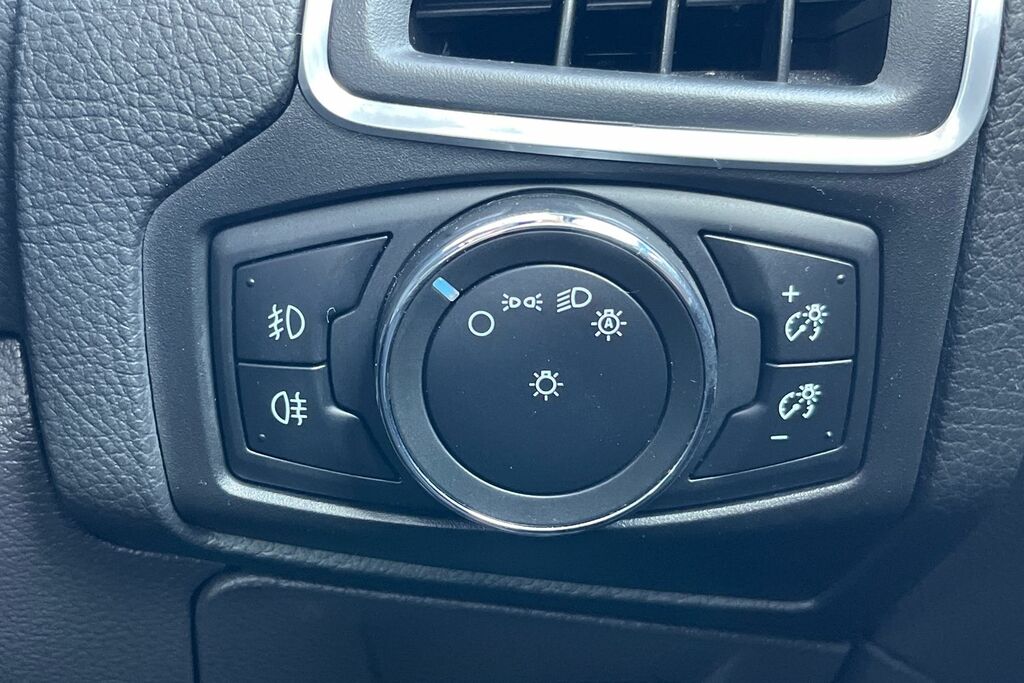 Ford Focus Titanium Navigator Blue #31