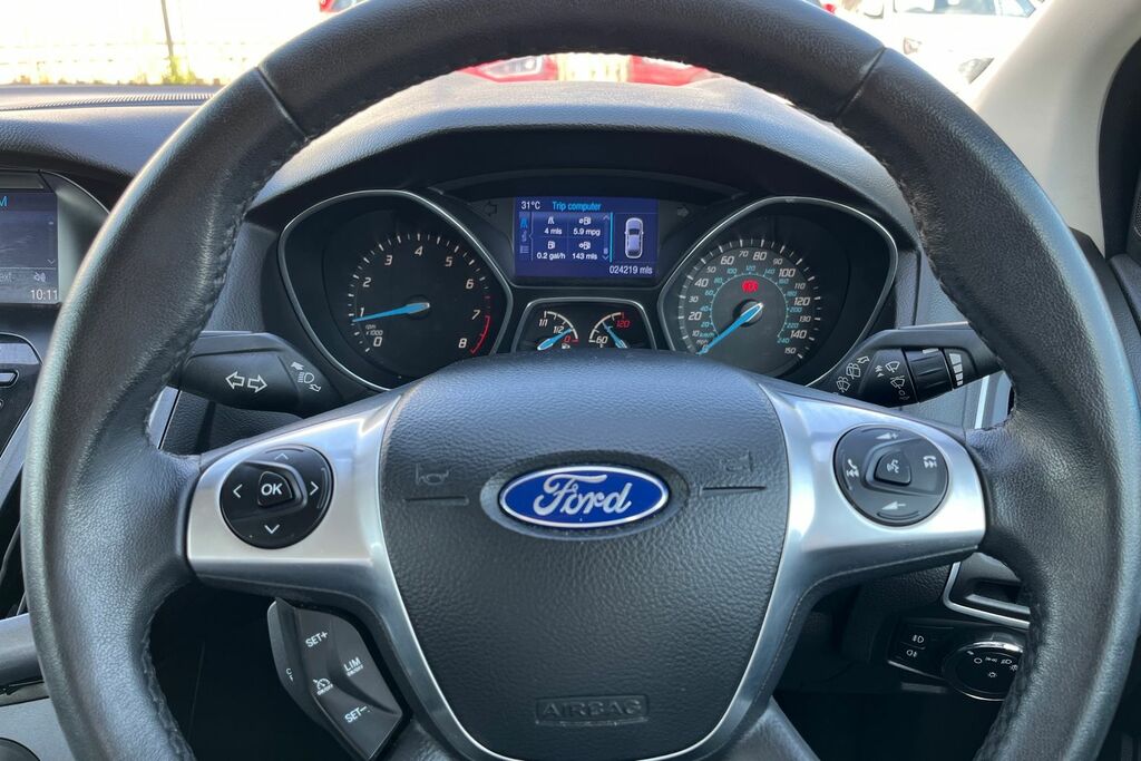 Ford Focus Titanium Navigator Blue #12