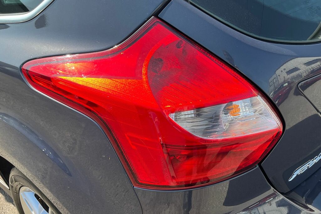 Ford Focus Titanium Navigator Blue #36