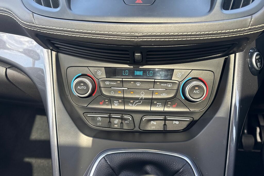 Ford Kuga 1.5 Tdci Titanium 2Wd Blue #31
