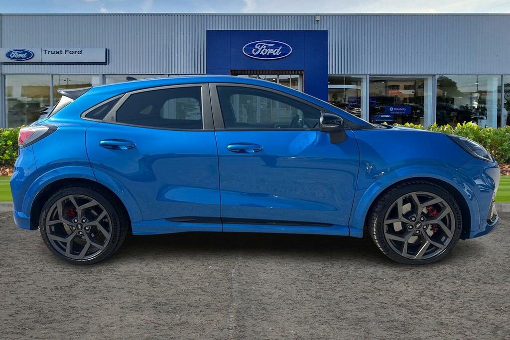 Ford Puma Ford 1.5 St 6Spd 200Ps Black #3