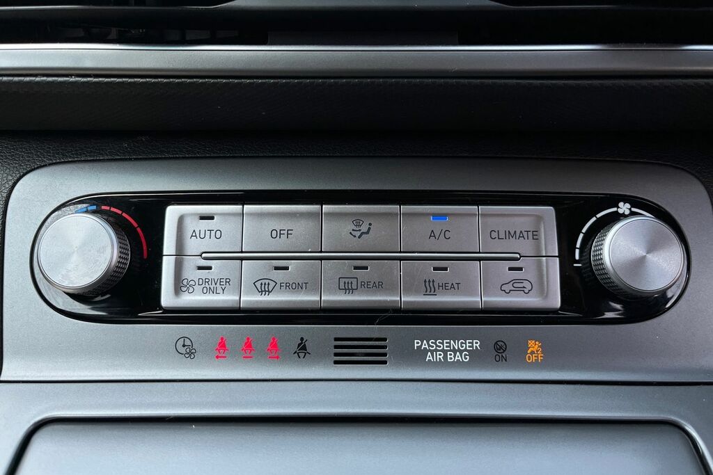 Hyundai Kona Hatchback Grey #25