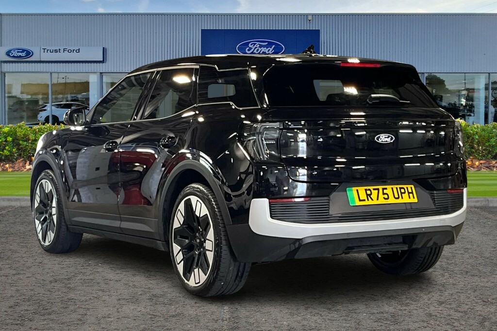 Ford Explorer Extended Range 77Kwh Premium Suv Black #2