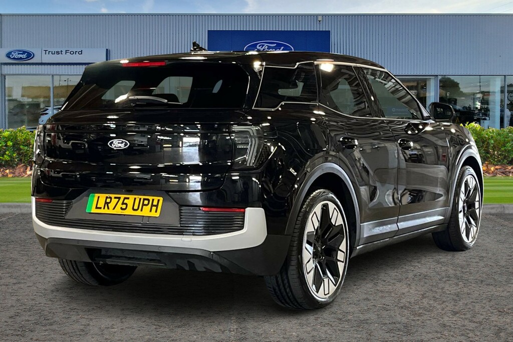 Ford Explorer Extended Range 77Kwh Premium Suv Black #4