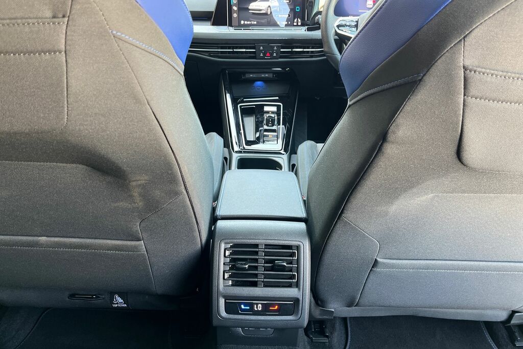 Volkswagen e-Golf Hatchback 1.4 Tsi 13Kwh Style 2022 Black #27