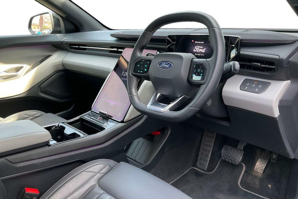 Ford Explorer 210Kw Premium 77Kwh White #9