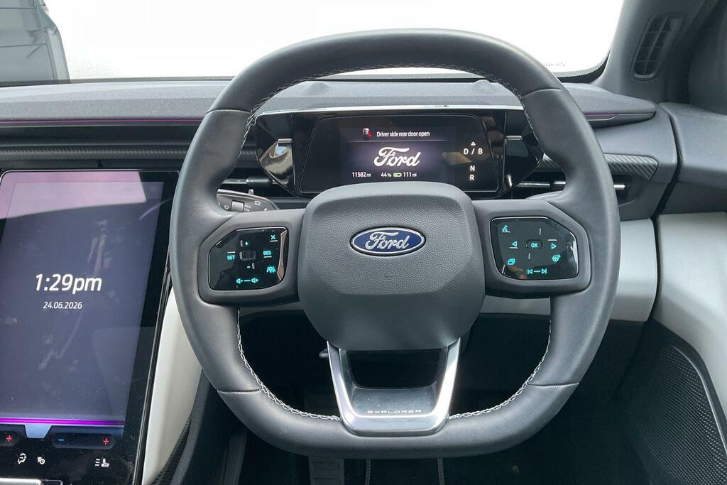 Ford Explorer 210Kw Premium 77Kwh White #12