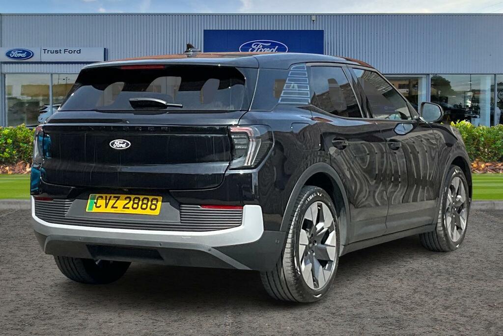 Ford Explorer Extended Range 77Kwh Premium Suv Black #4