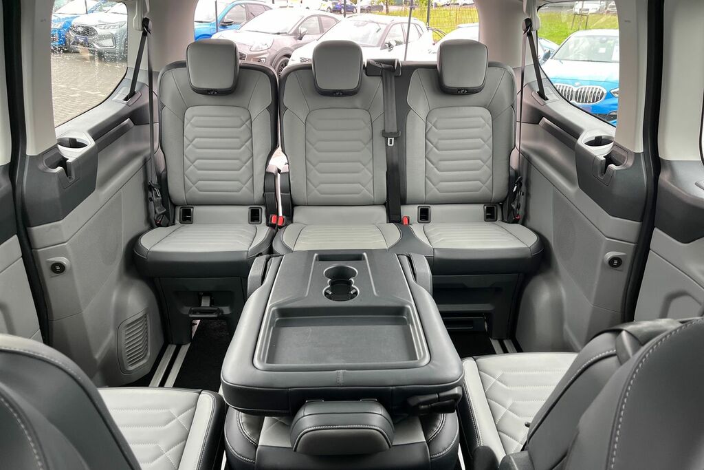 Ford Tourneo Custom Minibus Black #37