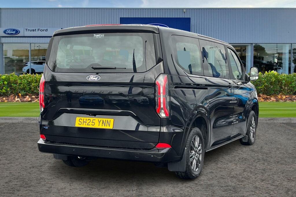Ford Tourneo Custom 340 65Kwh Titanium Minibus Double Cab Black #4