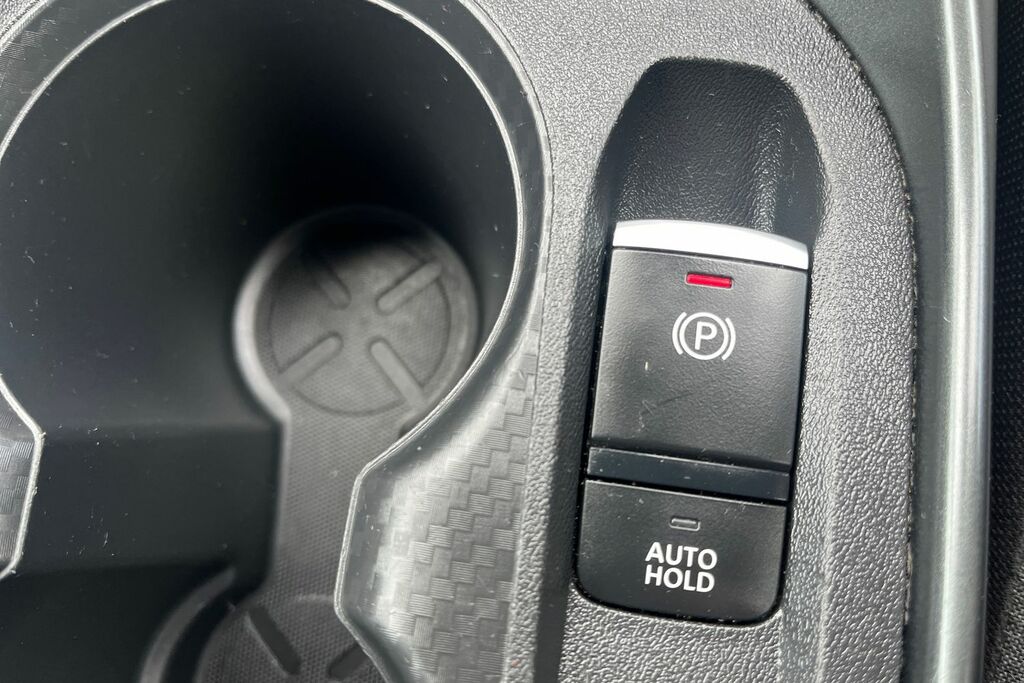 Nissan Juke N-connecta Grey #26