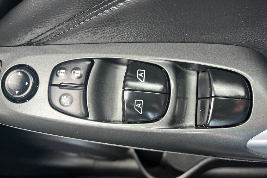 Nissan Juke N-connecta Grey #16