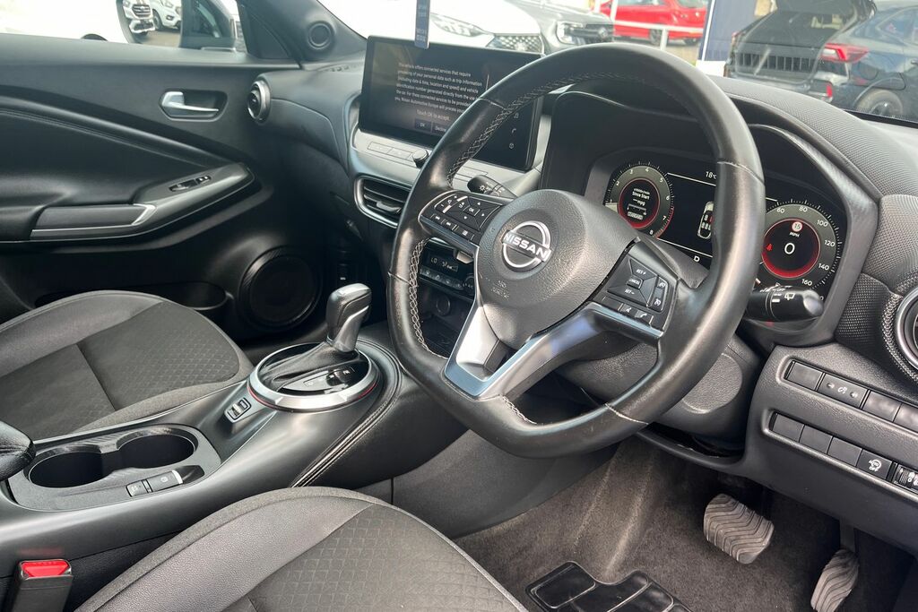 Nissan Juke N-connecta Grey #17