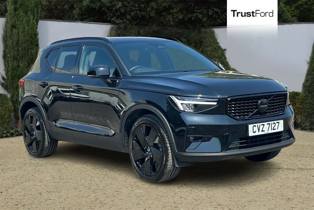 Volvo XC40 2.0 B4p Plus Black Edition Black