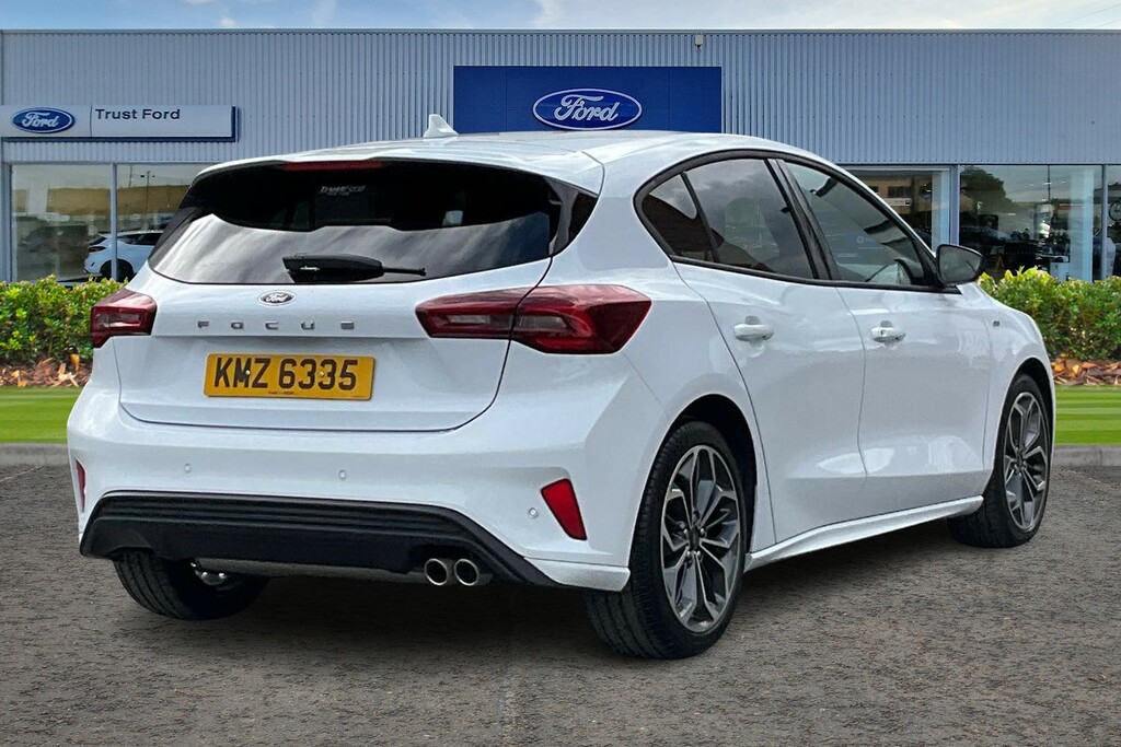 Ford Focus 1.0T Ecoboost Mhev St-line X Hatchback White #4