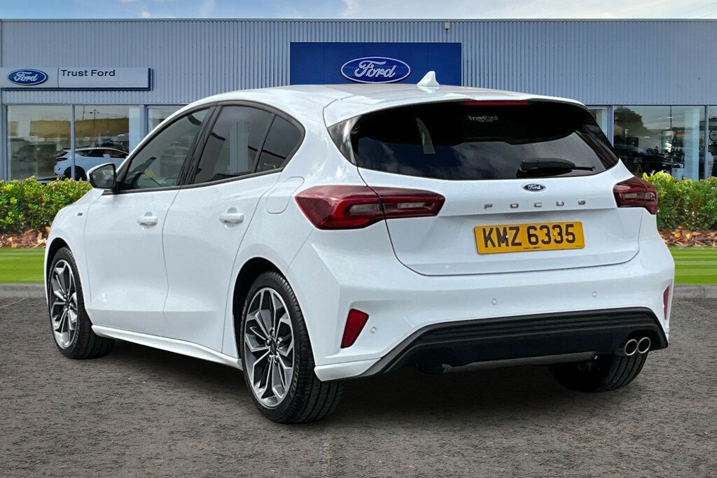 Ford Focus 1.0T Ecoboost Mhev St-line X Hatchback White #2
