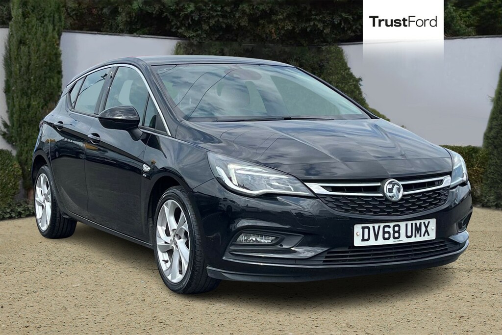 Vauxhall Astra 1.6T 16V 200 Sri Nav Black