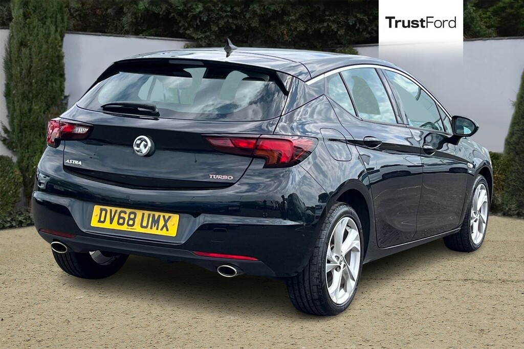 Vauxhall Astra 1.6T 16V 200 Sri Nav Black #4