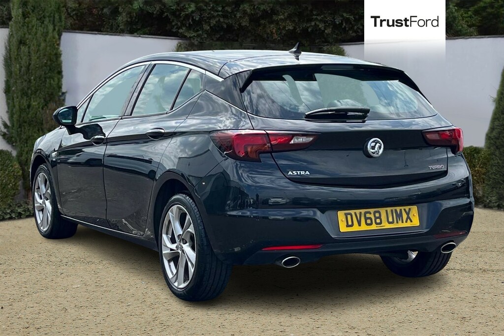 Vauxhall Astra 1.6T 16V 200 Sri Nav Black #2