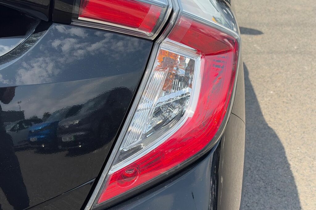 Honda Civic 1.5 Vtec Turbo Sport Plus  #38