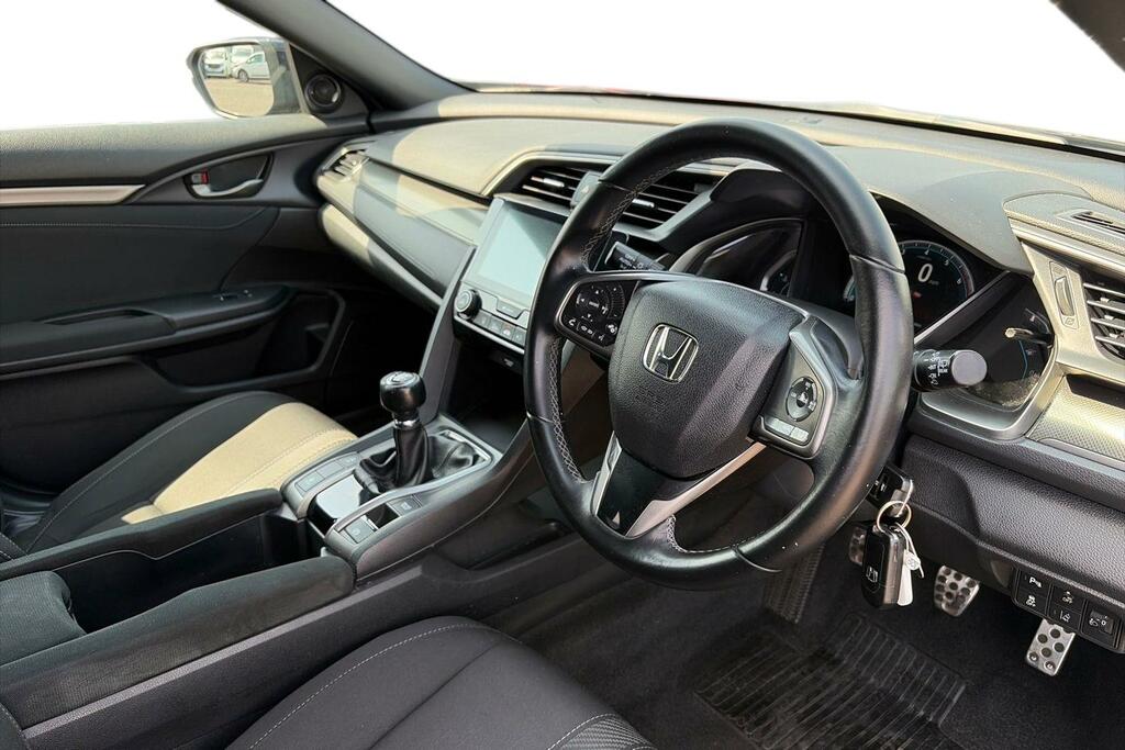 Honda Civic 1.5 Vtec Turbo Sport Plus  #9