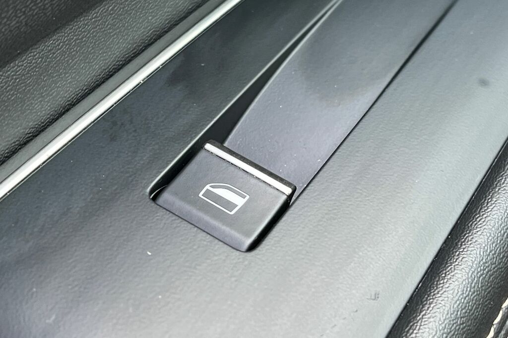Peugeot 5008 Gt Black #28