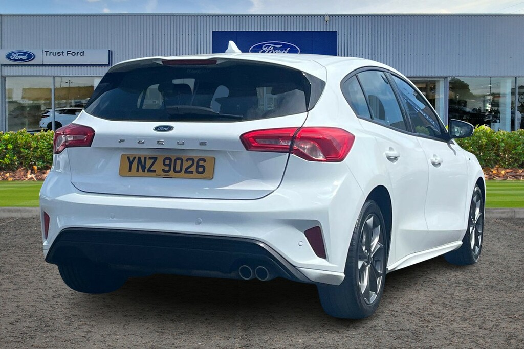 Ford Focus 1.0 Ecoboost 125 St-line White #4