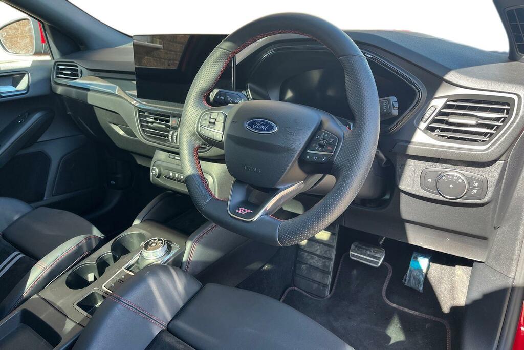 Ford Focus 1.0 Ecoboost Hybrid Mhev St-line X 5Dr, Apple Car Black #9